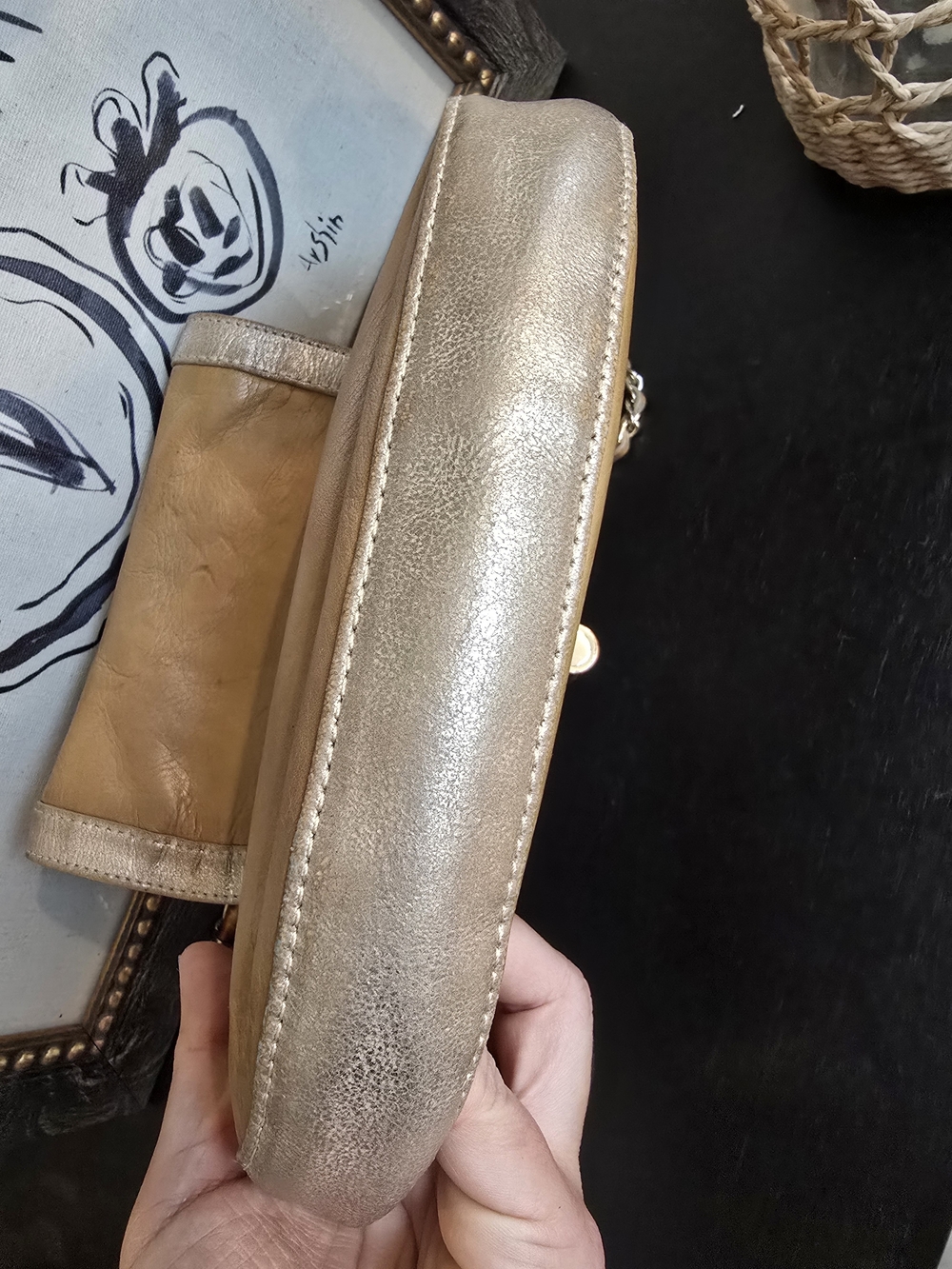 ELAINE TURNER Vintage Beige Gold Leather Crossbody Handbag Bamboo Chain Strap - Picture 11 of 14